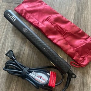 HSI hair straightener